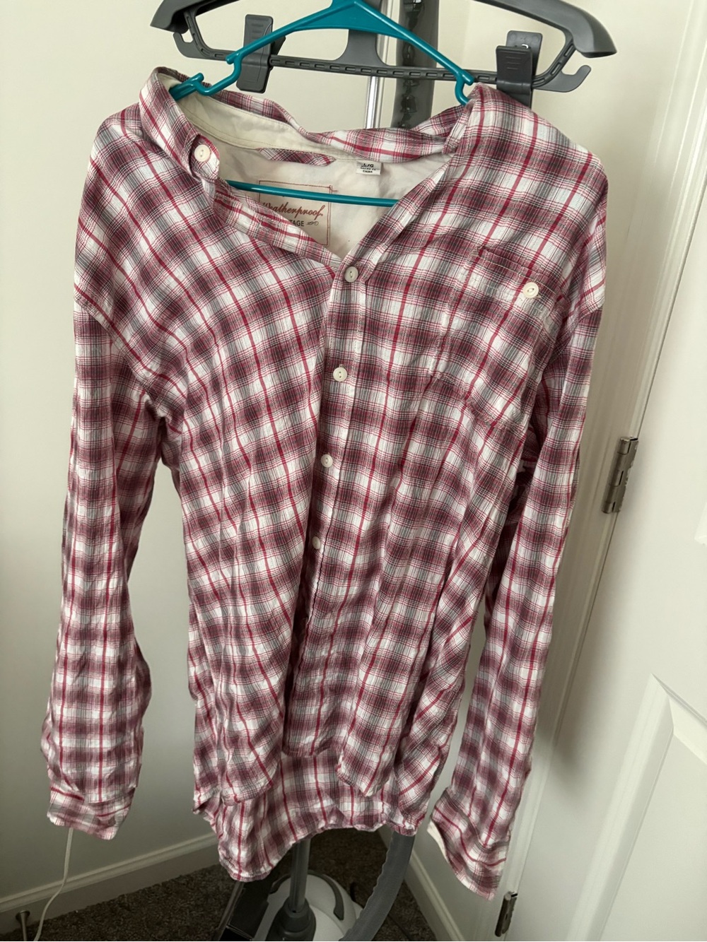 Men’s Plaid Button-Up